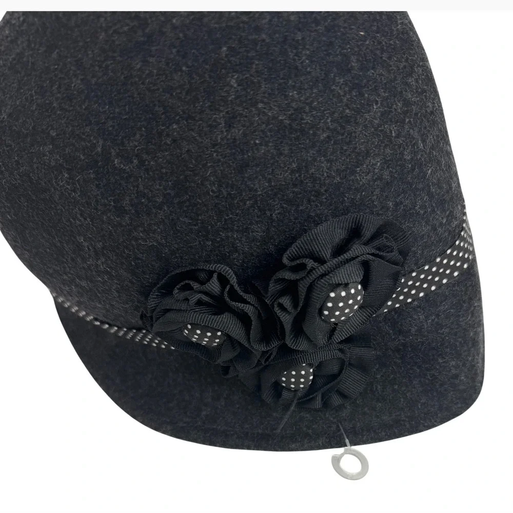 Scala Dorfman‎ Pacific Wool Cloche Hat Grey Polka Dot Ribbon Flower